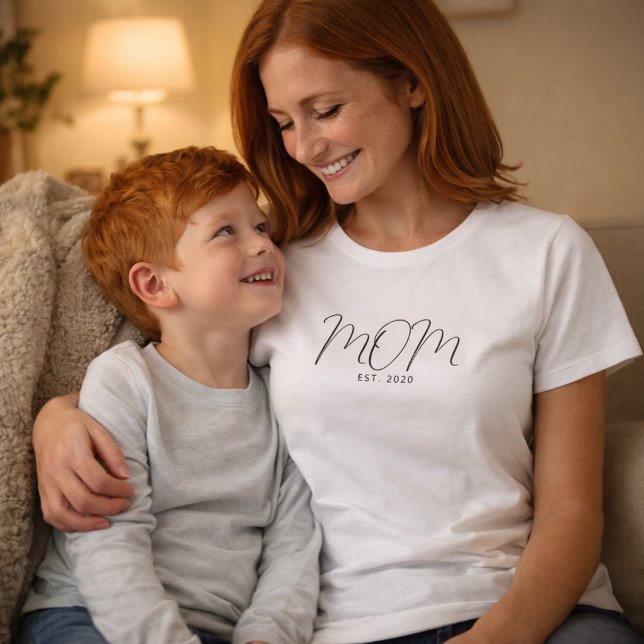 Camiseta Data de Fundação da Mamãe Script Preto Mamãe (Criador carregado)