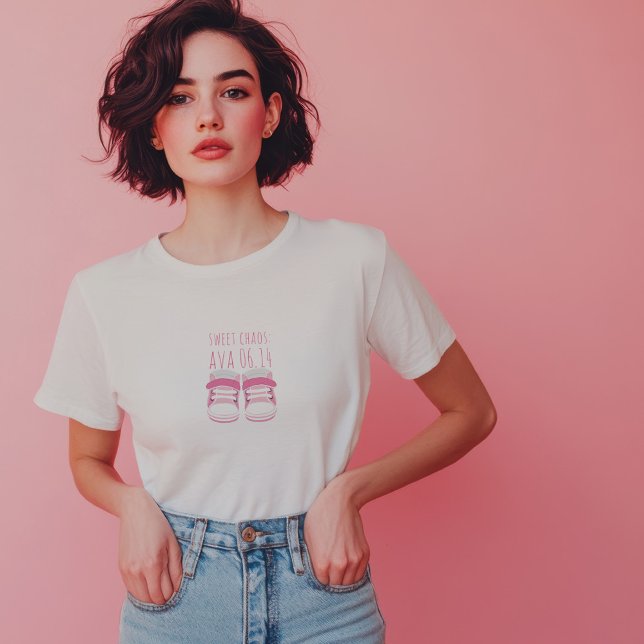 Camiseta Data de Nascimento Personalizada Bebê a C (Baby Loading Please Wait Custom Due Date Shirt)