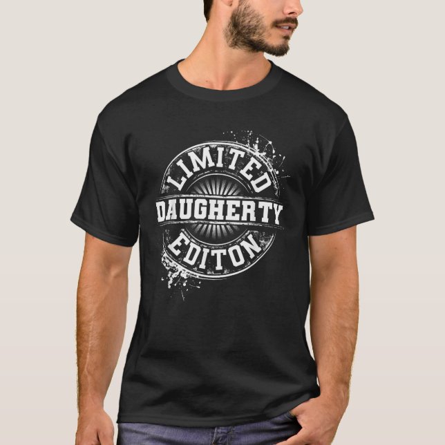 Camiseta DAUGHERTY Engraçado Apelido Familiar Árvore Aniver (Frente)