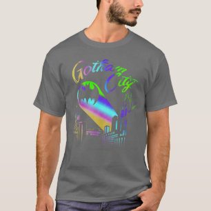 Camiseta DC Comics Orgulho Batman Cidade de Gotham Arco-íri