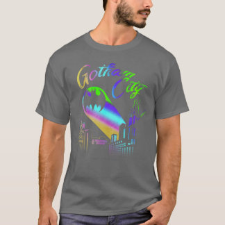 Camiseta DC Comics Orgulho Batman Cidade de Gotham Arco-íri