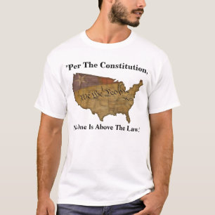 Camiseta "De Acordo Com A Constituição, Ninguém Está Ac