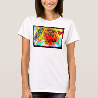 Camiseta de Alma Gypsy com pena e coração