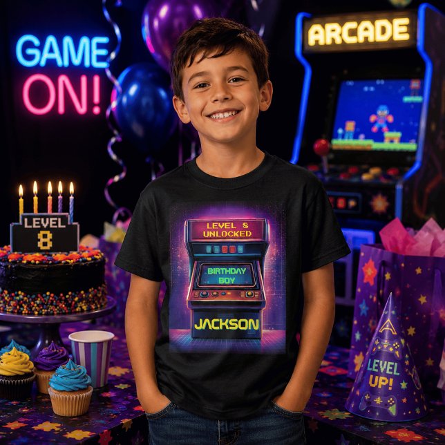 Camiseta de aniversariante com tema de arcade retr (Criador carregado)