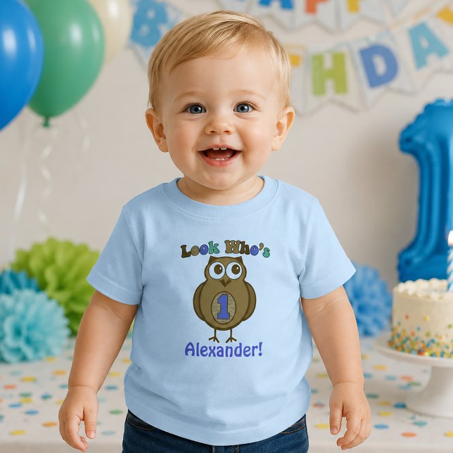 Camiseta de Aniversário de Um Ano Olha Quem (Look Who's One Birthday Shirt)
