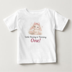 Camiseta de Aniversário do Pequeno Coelho Fazendo 