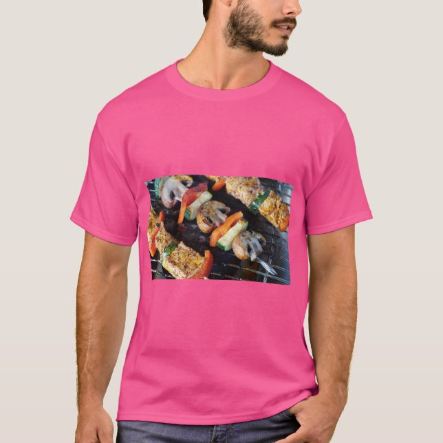 Camiseta de Arte de Espeto de Carne Grelhada (Frente)