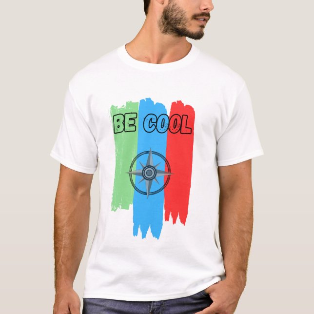 Camiseta de Aventura Bússola Moderna - Cor "Be Coo (Frente)