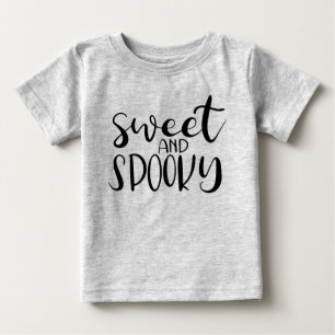 Camiseta De Bebê De Halloween Doce E Louca