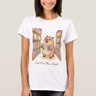 Camiseta de Capivara 'Só Mais Um Livro'