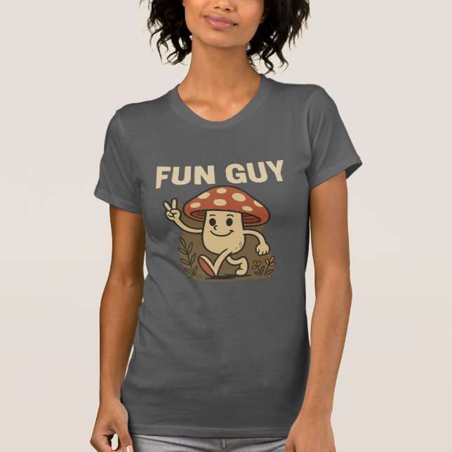 Camiseta de Cogumelo “Fun Guy” – Cute Cartoon Pun  (Frente)