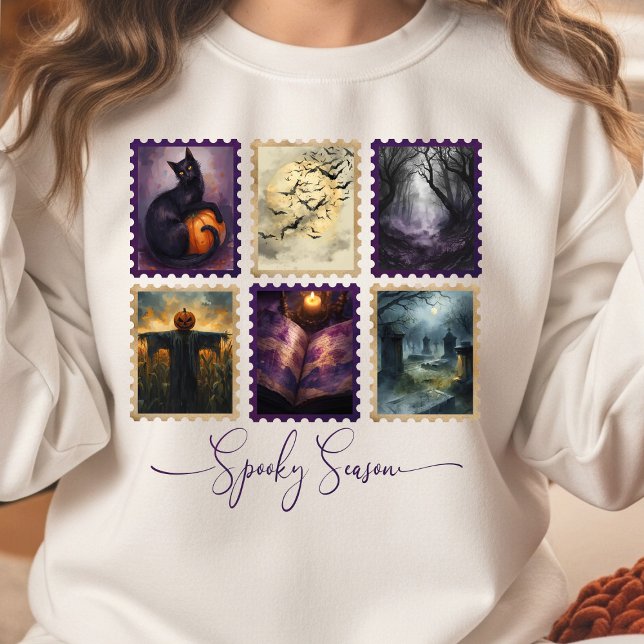 Camiseta de Coleção de Selos de Halloween (Spooky Season Halloween Stamp Sweatshirt)