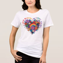 Camiseta de Coração Floral Vibrante Amor em Cor Po