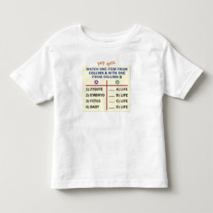 Camiseta de criança com um questionário.