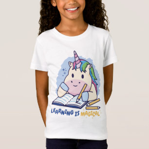 Camiseta de design de unicórnio estudando