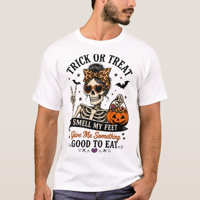 Camiseta de Halloween - Truque ou Trate, Cheire Me (Frente)