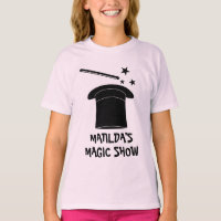 Camiseta de mago com varinha mágica e chapéu para