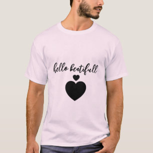 camiseta de manga curta com desenho de coração