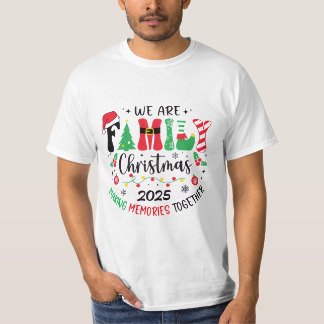 Camiseta de Natal 'Somos Família' (Frente)