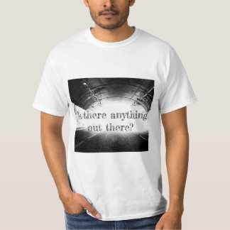 Camiseta de Pergunta Existencial - Lá Fora