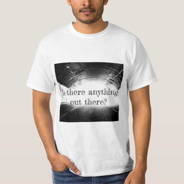 Camiseta de Pergunta Existencial - Lá Fora (Frente)