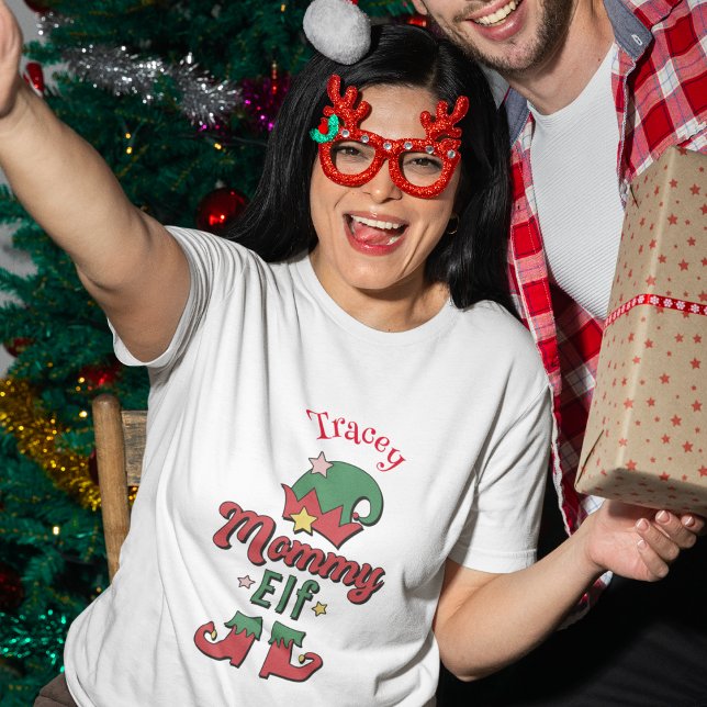 Camiseta de senhora personalizada da Mamãe de Nata (Christmas Mommy Elf customized lady's t-shirt)