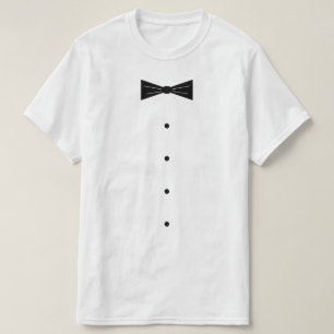 Camiseta de smoking com gravata borboleta preta pe