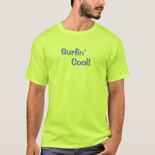 Camiseta de Surfista Verde Segurança Surfin 'Cool