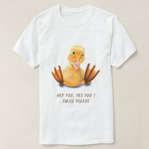 Camiseta de Texto Chamativo com Pato Amarelo