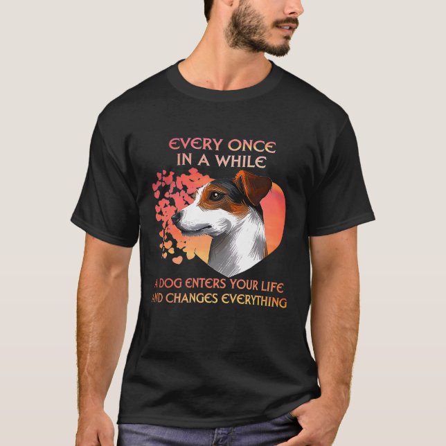 Camiseta De Vez Em Quando Um Cachorro Entra Jack Russell Te (Frente)