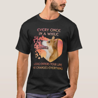 Camiseta De Vez Em Quando Um Corgi Entra Em Você