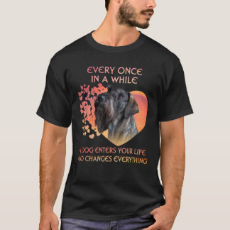 Camiseta De Vez Em Quando Um Schnauzer Encontra-Te A Vida