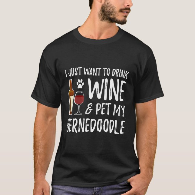 Camiseta De Vinho E Bernedoodle Para Cão De Berneo (Frente)