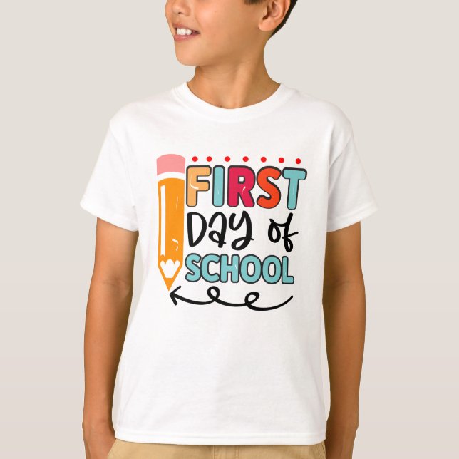 Camiseta de Volta à Escola com Arte de Lápis Fofo (Frente)