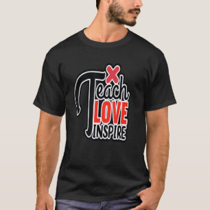 Camiseta De Volta À Escola Ensinar Amor 5