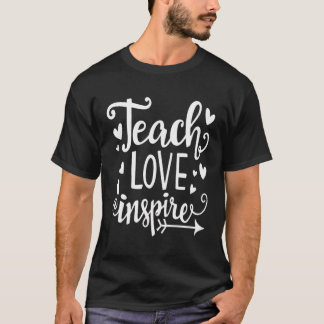 Camiseta De Volta À Escola Ensinar O Amor