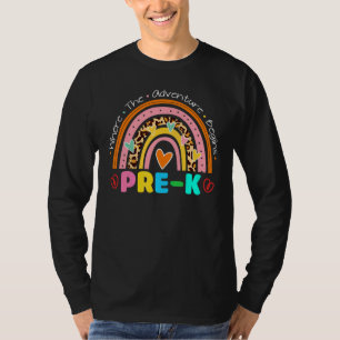 Camiseta De Volta à Escola Onde a Aventura Começa Arco-íris