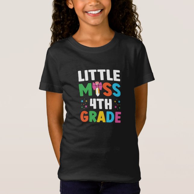 Camiseta De Volta à Escola Pequena Miss 4º Grau (Frente)