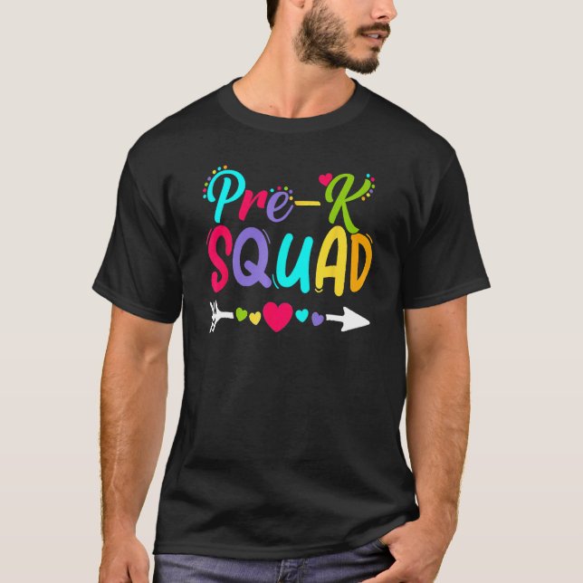 Camiseta De Volta À Escola Pré K Squad Feliz Primeiro Dia D (Frente)