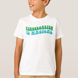 Camiseta De Volta Ao Jardim De Infância Da Escola É Mágico