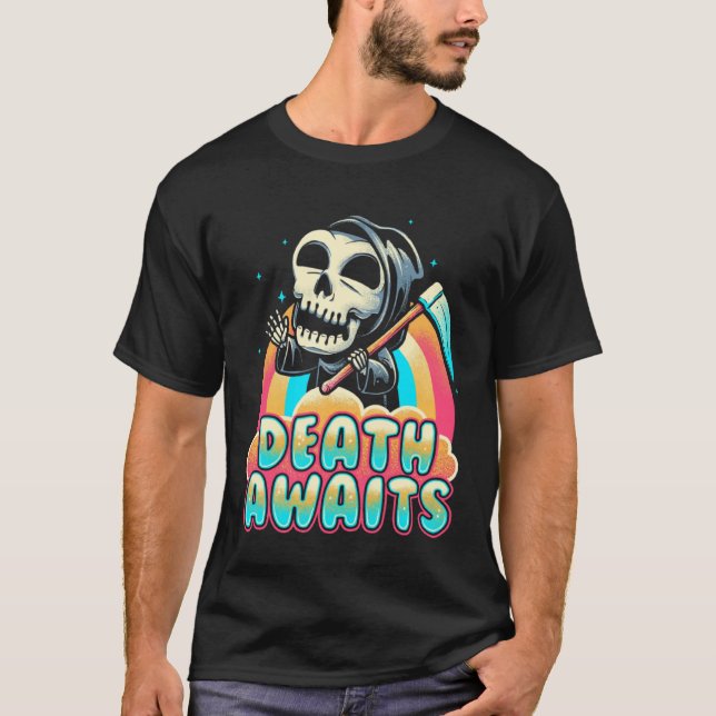 Camiseta Death Awaits Grim Reaper Scythe Rainbow (Frente)