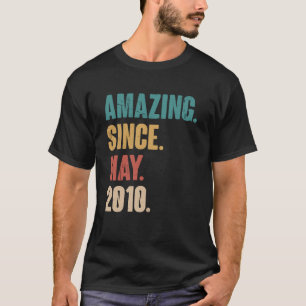 Camiseta Decoração de 13 de aniversário incrível desde maio