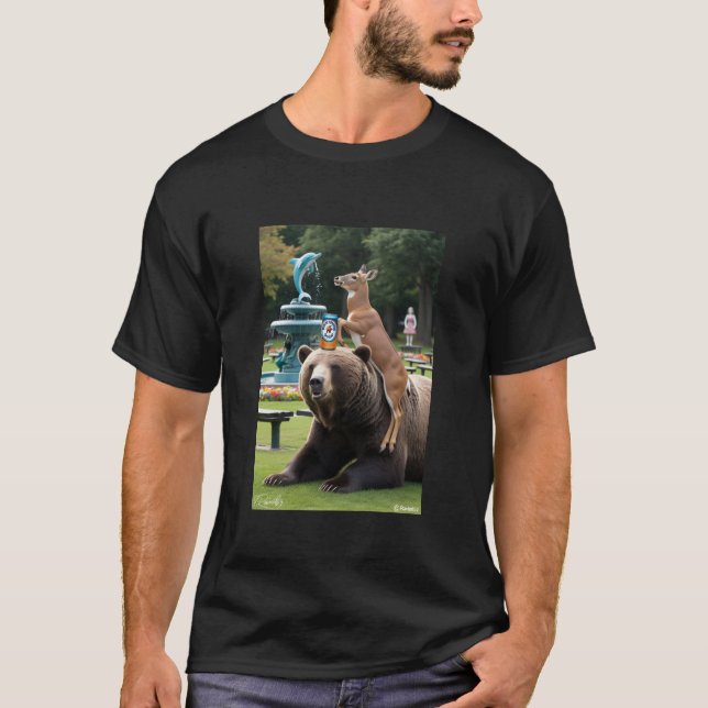 Camiseta "Deer on Bear Head - Tee da Natureza Brincante" (Frente)
