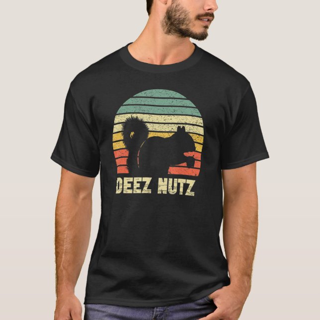 Camiseta Deez Loucos Nutcracker Squirrel Deez Nutz Deezs Nu (Frente)