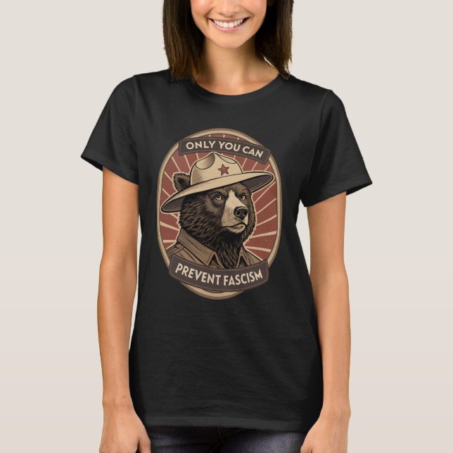 Camiseta Defenda a Democracia - Só Você Pode Prevenir o Fac (Frente)