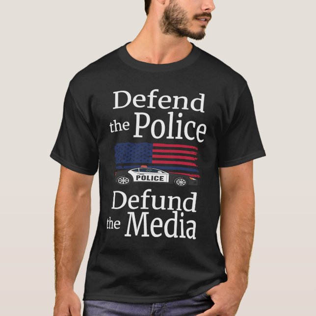 Camiseta Defenda a Polícia Defendendo a Bandeira Americana  (Frente)