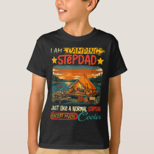 Camiseta Definição de padrasto de camping muito mais legal