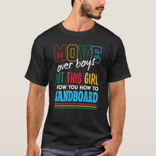 Camiseta Deixe Essa Garota Te Mostrar Como Areia Engraçada