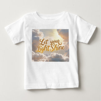 Camiseta Deixe Sua Luz Brilhar – Nuvens Macias e Raios de S