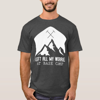 Camiseta Deixei Todas As Minhas Preocupações No Campo Base 